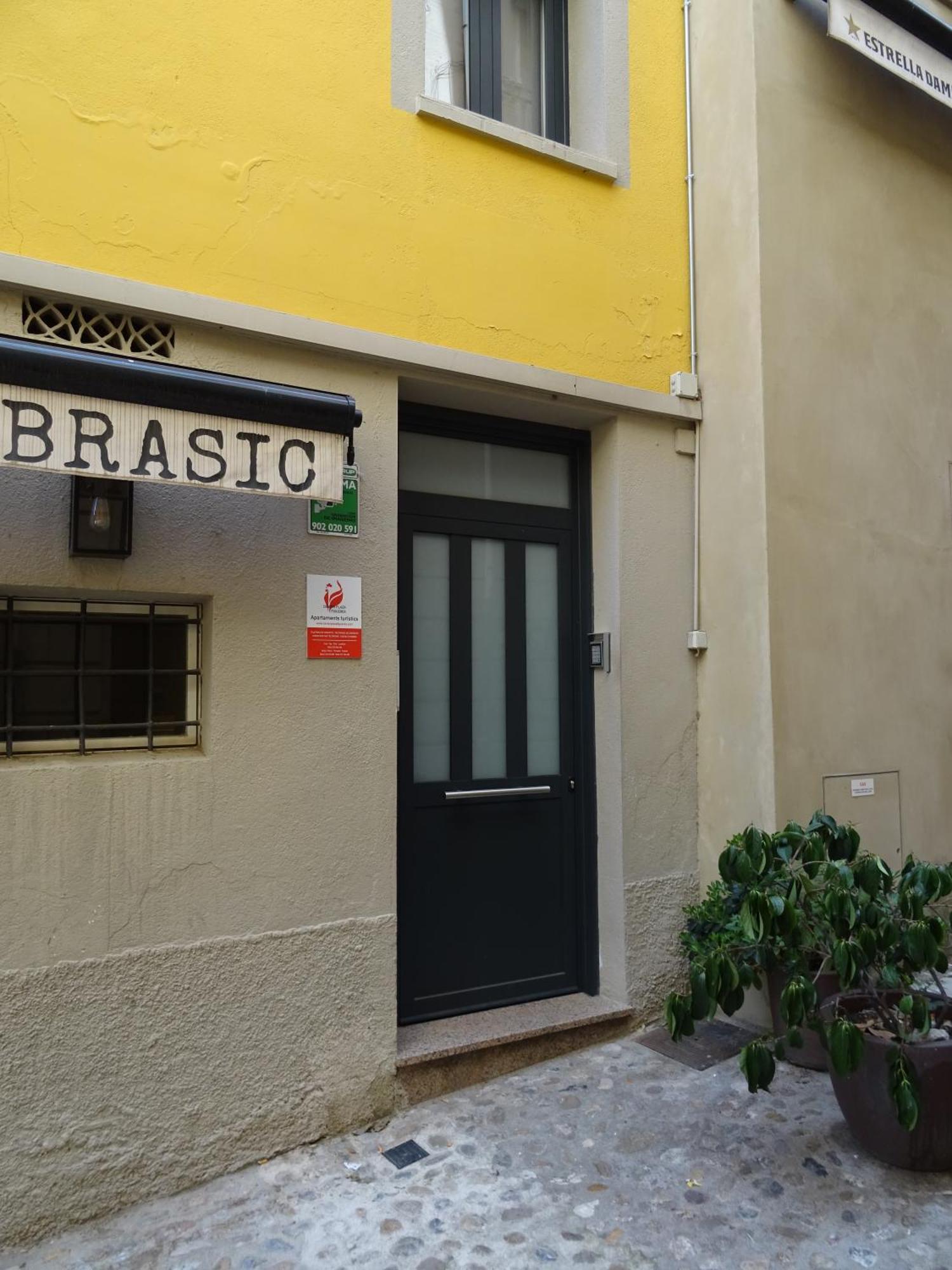 Center Plaza Figueres Apartment Figueres  Exterior photo